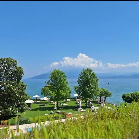 Viola Fronte Apartment Sirmione
